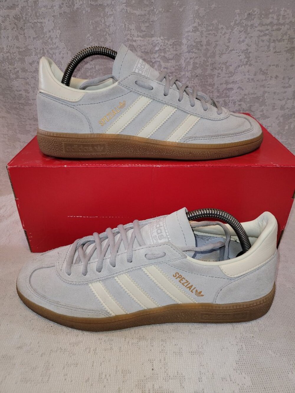 Adidas Handball Spezial Suede Sneakers Gray/White/Gum IF7086 Men's Size 8.5